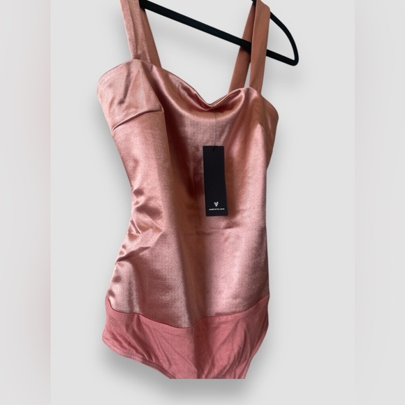 Lulus NWT Rusty Rose Pink Satin Bodysuit Your Time To Shine Women’s Size Small - Picture 2 of 7